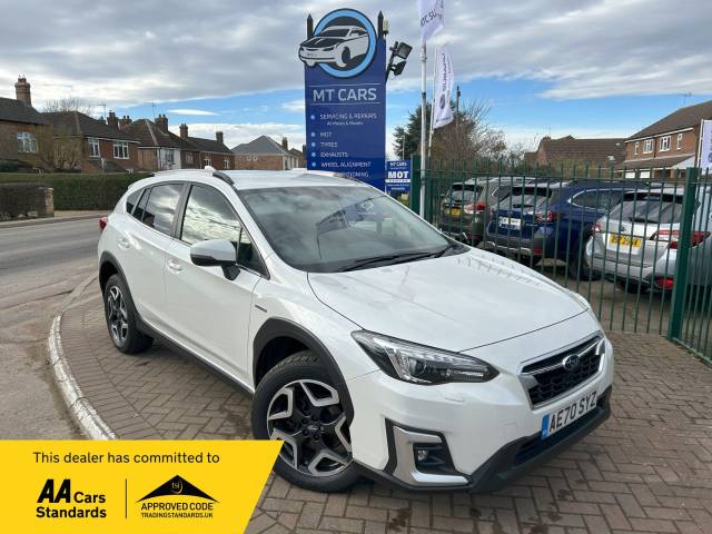 Subaru XV 2.0i e-Boxer SE 5dr Lineartronic Hatchback Petrol / Electric Hybrid White