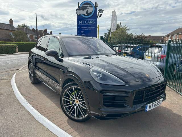 Porsche Cayenne 3.0 E-Hybrid 5dr Tiptronic S Estate Petrol / Electric Hybrid Black