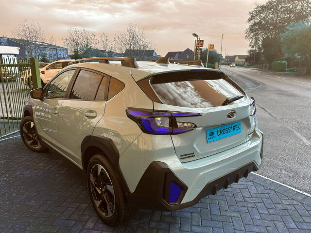 2026 Subaru Crosstrek 2.0 e-Boxer Touring